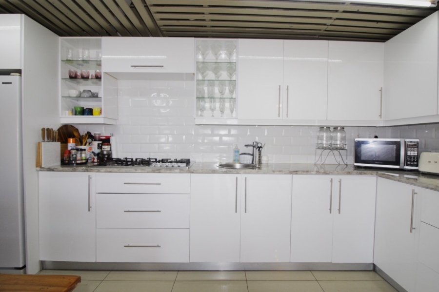 3 Bedroom Property for Sale in Wavecrest Eastern Cape